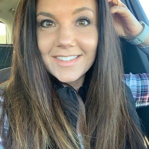 Meet your Posher, Dione